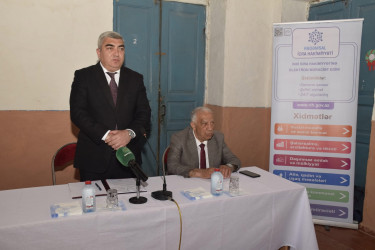 Yerfi kəndində vətəndaşlarla səyyar qəbul keçirildi.