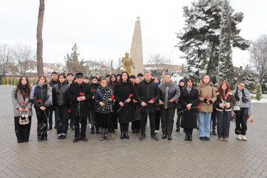 “Vətən uğrunda canından keçənlər” mövzusunda anım tədbiri keçirilmişdir.