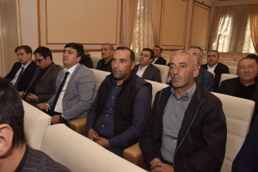 Qubada kənd təsərrüfatı, balıqçılıq və akvakultura məhsullarının istehsalı və emalı sahələrinin inkişafı ilə bağlı sahibkarlarla görüş keçirilib.