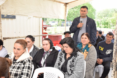 İlqar Mahmudov Aşağı Atuc kənd inzibati ərazi dairəsinin Susayqışlaq kəndində vətəndaşların səyyar qəbulunu keçirmişdir.