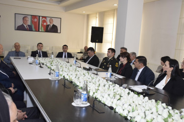 Qubada “Ümummilli Lider Heydər Əliyev müstəqil Azərbaycan Konstitusiyasının müəllifidir” mövzusunda dəyirmi masa keçirilib.