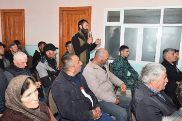 Qalayxudat kəndində səyyar vətəndaş qəbulu keçirilib.