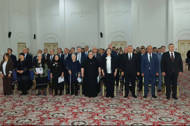 Qubada Ümummilli Lider Heydər Əliyevin anadan olmasının 103-cü ildönümünə həsr olunmuş konfrans keçirilmişdir.
