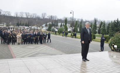 12 Dekabr - Ümummilli Lider Heydər Əliyevin Anım Günü Ulu Öndərin abidəsi ziyarət olunub.