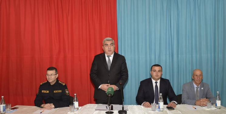 Rayon İcra Hakimiyyətinin başçısı vətəndaşların səyyar qəbulunu keçirib.
