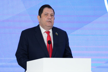 Dini Qurumlarla İş üzrə Dövlət Komitəsinin təşkilatçılığı ilə Quba şəhərində “Dini ekstremizmə qarşı mübarizə və müasir çağırışlar” mövzusunda regional konfrans öz işinə başlayıb.