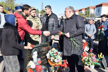 Zəfər Günündə rayonun Şəhidlər Xiyabanı ziyarət olundu.