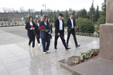 Ədliyyə işçilərinin peşə bayramı günü qeyd olunmuşdur.