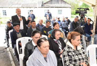 İlqar Mahmudov Aşağı Atuc kənd inzibati ərazi dairəsinin Susayqışlaq kəndində vətəndaşların səyyar qəbulunu keçirmişdir.