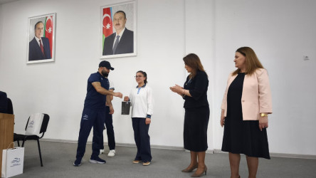Alekseyevka kənd tam orta məktəbində üzgüçü ilə görüş keçirilib.