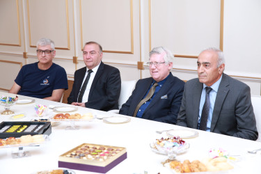 Rayon İcra Hakimiyyətinin başçısı İlqar Mahmudov Azərbaycan Dövlət Pedaqoji Universitetinin prorektoru, professor Asəf Zamanov, Azərbaycan Dövlət Pedaqoji Universitetinin, İstanbul Ticarət Universitetinin, İstanbul Texniki Universitetinin professor və müəllim heyəti  ilə görüş keçirmişdir.