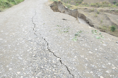 Rayon rəhbərliyi sel sularının yaratdığı fəsadlarla yerində tanış olmuşdur.