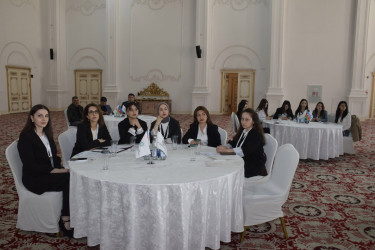 Qubada Gənc tibb işçilərinin konfransı keçirilib.