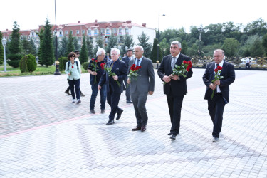 Rayon İcra Hakimiyyətinin başçısı İlqar Mahmudov Azərbaycan Dövlət Pedaqoji Universitetinin prorektoru, professor Asəf Zamanov, Azərbaycan Dövlət Pedaqoji Universitetinin, İstanbul Ticarət Universitetinin, İstanbul Texniki Universitetinin professor və müəllim heyəti  ilə görüş keçirmişdir.