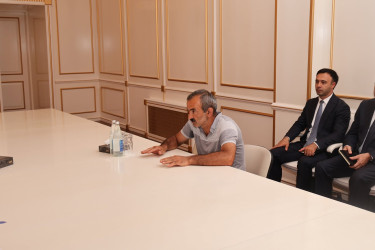 Quba Rayon İcra Hakimiyyətinin başçısı İlqar Mahmudov vətəndaşların növbəti fərdi qəbulunu keçirib.