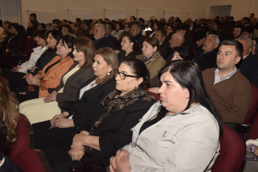 Qubada Ümummilli Lider Heydər Əliyevin anadan olmasının 103-cü ildönümünə həsr olunmuş konsert proqramı keçirilib.