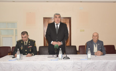 Qırmızı Qəsəbə qəsəbəsində səyyar vətəndaş qəbulu keçirilib.