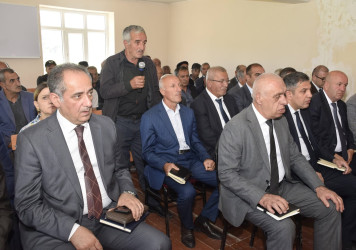 Xaltan kəndində vətəndaşlarla səyyar qəbul keçirildi.