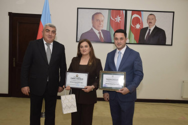 Ali təhsil müəssisələrinə yüksək balla qəbul olunan məzunlarla görüş keçirildi.