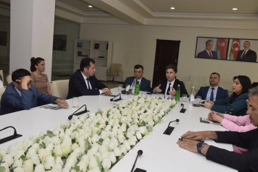 26 iyun - “Narkotik vasitələrin sui-istifadəsi və qanunsuz dövriyyəsi ilə Beynəlxalq Mübarizə Günü” çərçivəsində narkomaniyaya qarşı koordinasiyalı mübarizə imkanlarının artırılması mövzusunda dəyirmi masa keçirilmişdir.