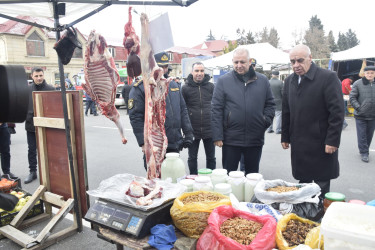 “Quba Meydanı” parkının qarşısında bayram yarmarkası keçirilir.