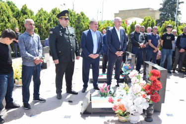 Şəhid Elşən Ərzumanovun üç mərasimi təşkil olunub.