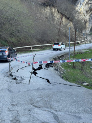 Quba Rayon İcra Hakimiyyətinin başçısı  İlqar Mahmudov intensiv leysan yağışlarının və torpaq sürüşmələrinin ciddi fəsadlar törətdiyi Quba-Alpan-Susay-Xınalıq, Quba-İspik-Xınalıq avtomobil yollarındakı mövcud vəziyyətlə tanış olmuşdur.