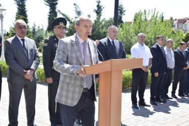 Qubada həqiqi hərbi xidmətə yola salınan çağırışçıların təntənəli yolasalma mərasimi keçirilib.