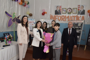 Hikmət Hüseynov adına 4 nömrəli humanitar fənlər təmayüllü məktəb-liseydə “Rəqəmsal Dünya” adlı tədbiri keçirilmişdir.