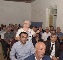 Çiçi kəndində səyyar vətəndaş qəbulu keçirilib.
