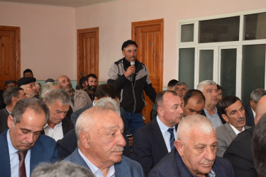 Qalayxudat kəndində səyyar vətəndaş qəbulu keçirilib.
