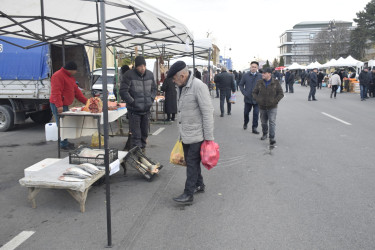 “Quba Meydanı” parkının qarşısında bayram yarmarkası keçirilir.
