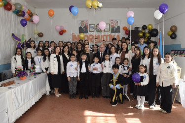 Hikmət Hüseynov adına 4 nömrəli humanitar fənlər təmayüllü məktəb-liseydə “Rəqəmsal Dünya” adlı tədbiri keçirilmişdir.