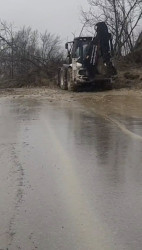 Quba rayonunda yağan güclü və aramsız yağışlar nəticəsində yaranmış sel sularının yaratdığı fəsadlar yerindəcə araşdırılır və aradan qaldırılır.