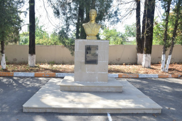 Quba Rayon İcra Hakimiyyətinin başçısı İlqar Mahmudov Digah kəndində səyyar vətəndaş qəbulu keçirib.