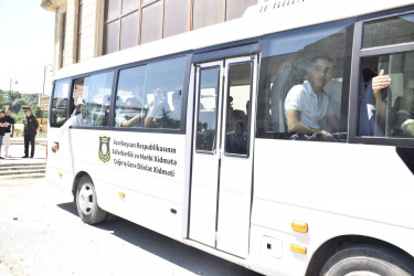 Qubada həqiqi hərbi xidmətə yola salınan çağırışçıların təntənəli yolasalma mərasimi keçirilib.